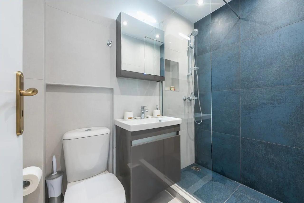 Glyfada Glass-Walled Designed Apt Афіни Екстер'єр фото